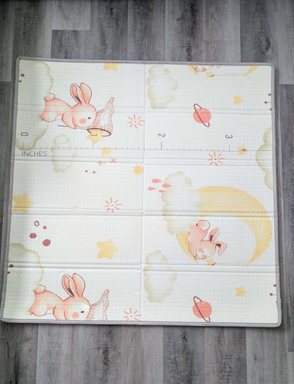Playpen with foam padded mat 47x47x26"