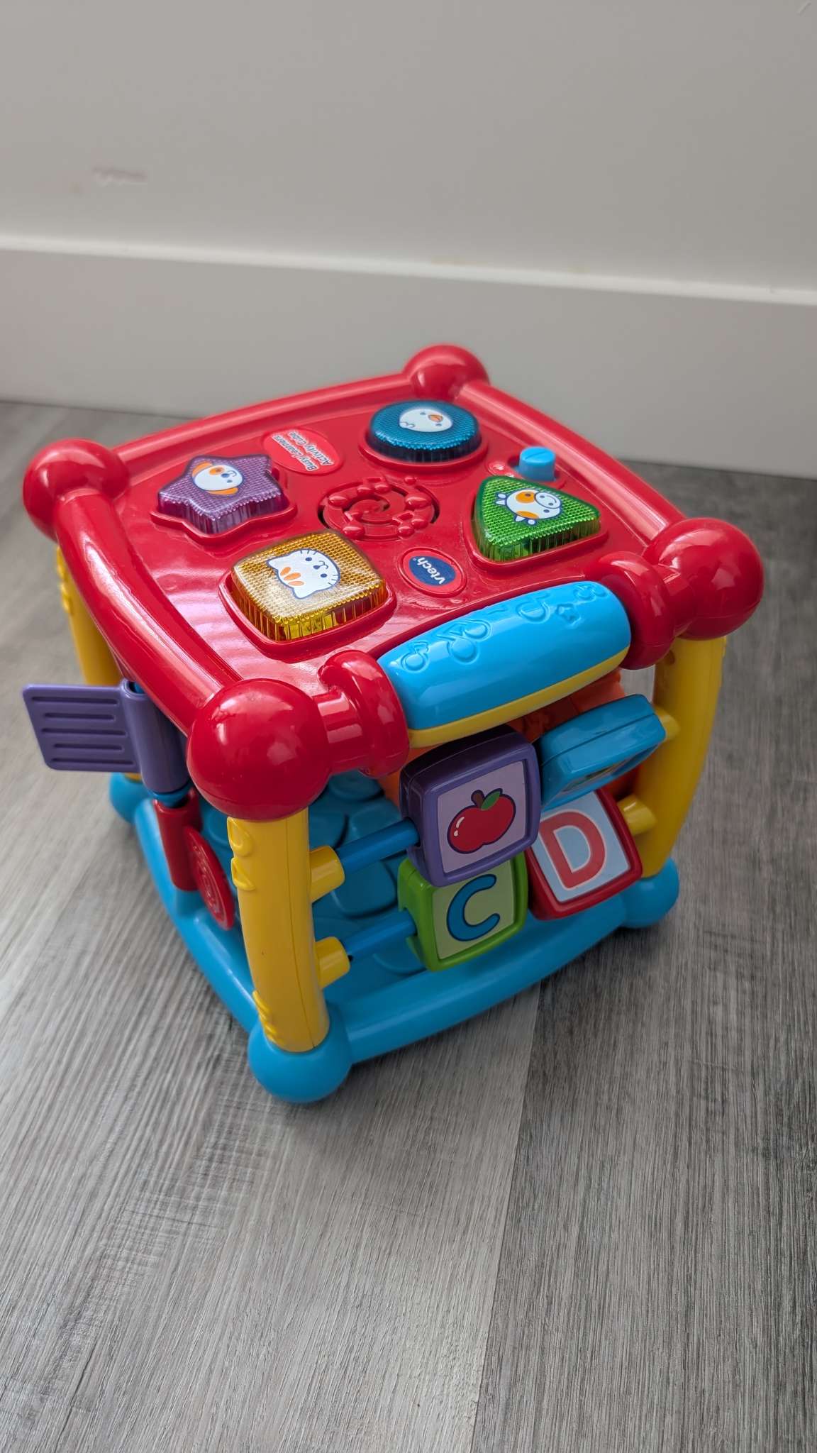Vtech busy learners activity cube