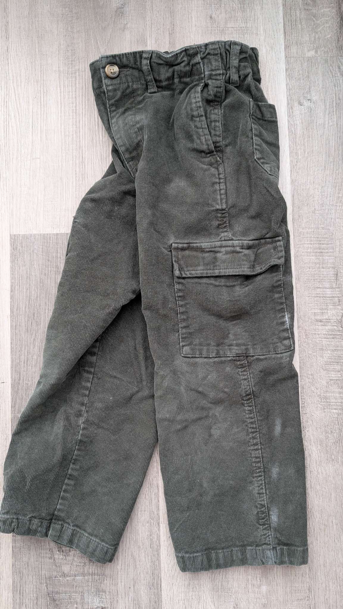 Old Navy Green corduroy pants 5T, Kids 5/5T