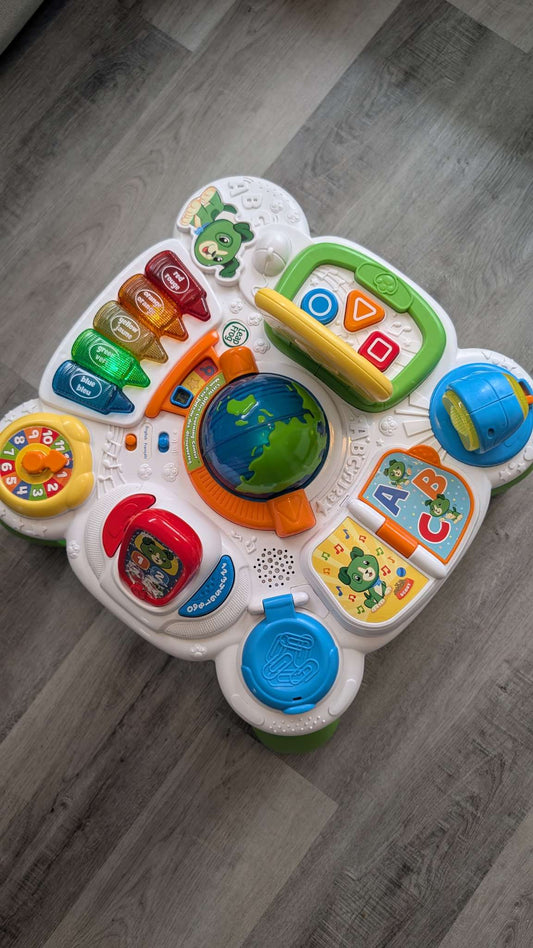 Leap Frog Learning centre and activity table