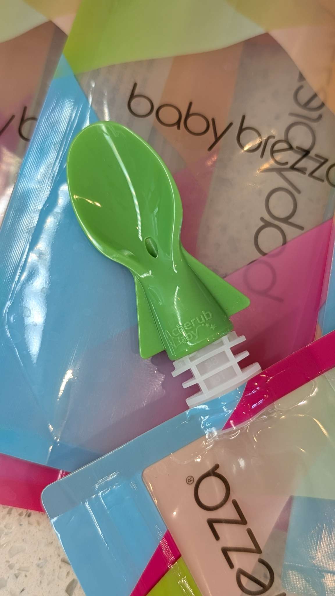 Baby Brezza Reusable Pouch Easy Fill System + feeding spouts