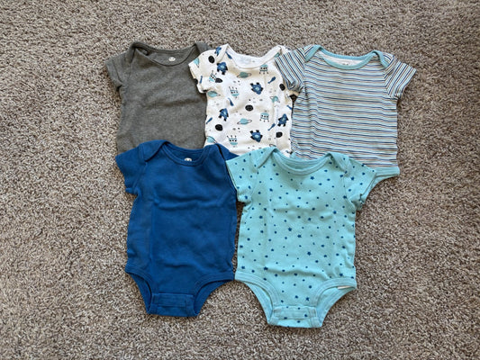 Set of 5 Onesie Shirts (space theme), Kids 9 Month (6-9M)