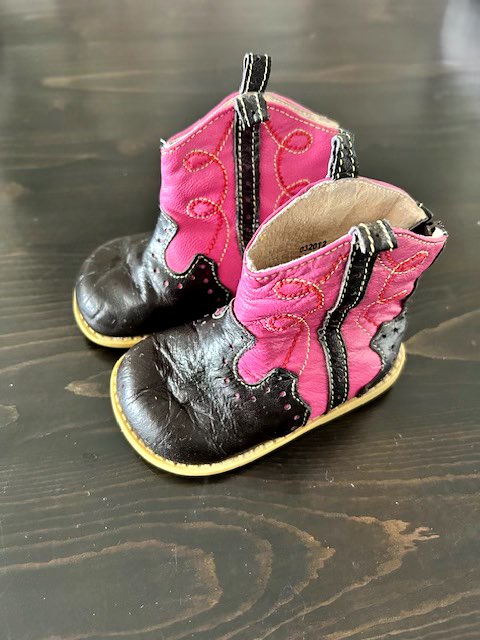 Baby Girl Cowboy Boot Size 5, Shoes 4 (Baby: 0-12 mth)