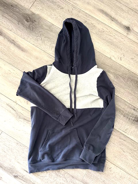 Maternity Nursing Sweater Size Small, Maternity S (4-6)
