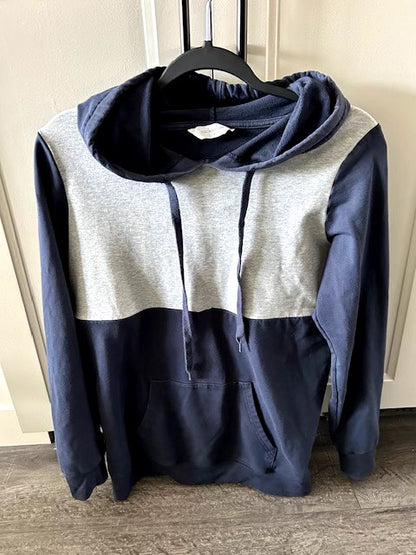 Maternity Nursing Sweater Size Small, Maternity S (4-6)