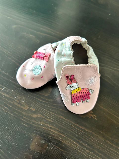 Robeez Soft Sole Baby Girls Shoes 0-6 months, Shoes 1.5 (Baby: 0-12 mth)