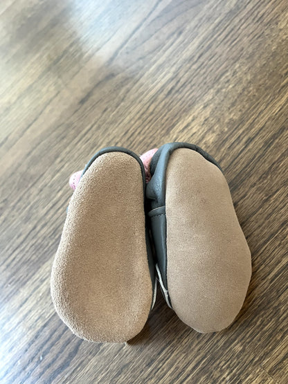 Cade&Co Baby Booties NWT 0-6M, Shoes 0 (Baby: 0-12 mth)