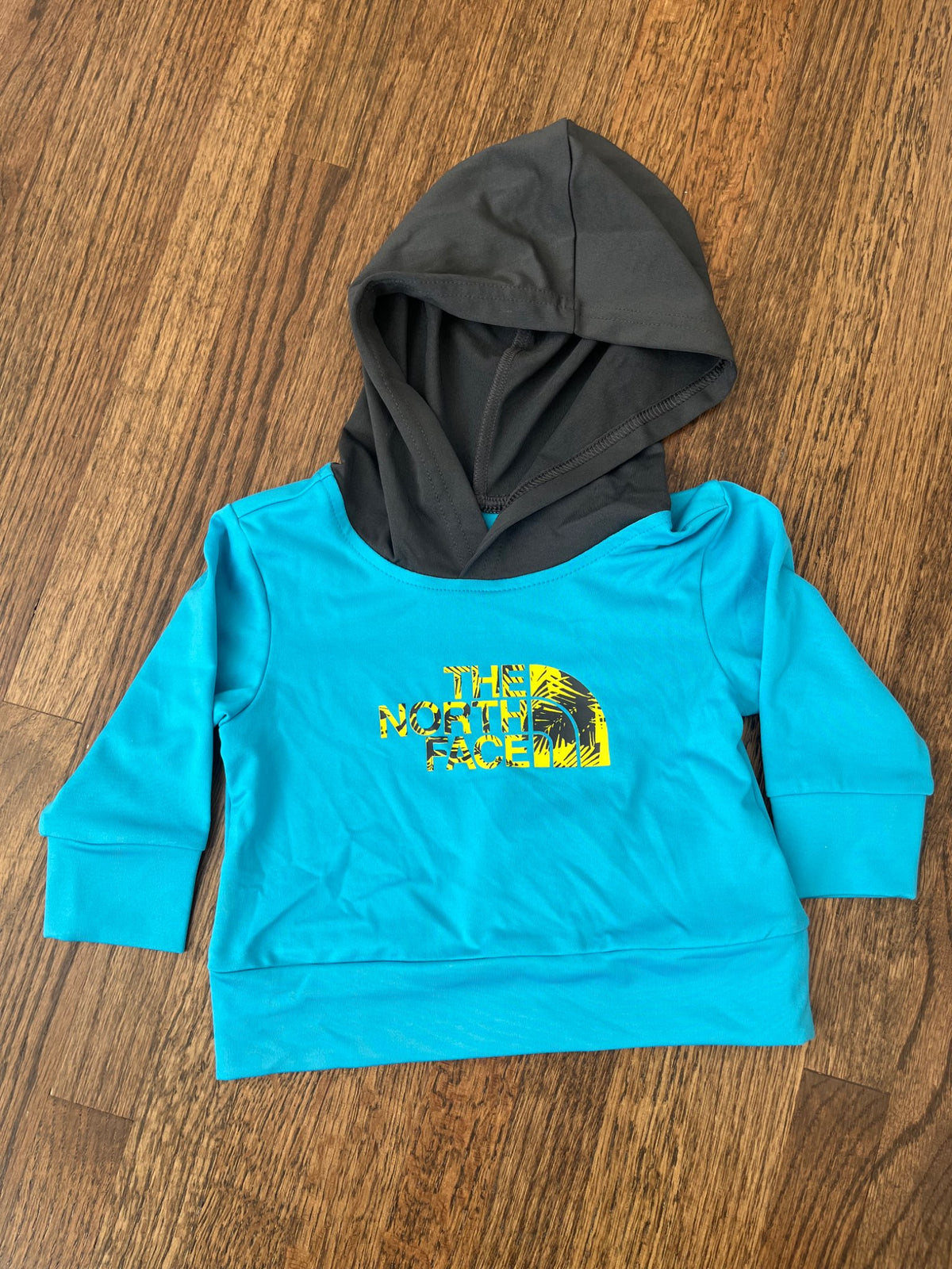 The North Face Hike or Swim Shirt 3M NWT, Kids 3 Month (0-3M)
