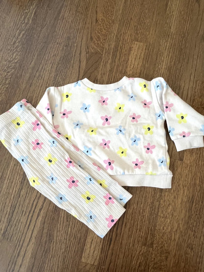 Flower Sweater and Pants Outfit 6-12M VGUC, Kids 12 Month (9-12M)