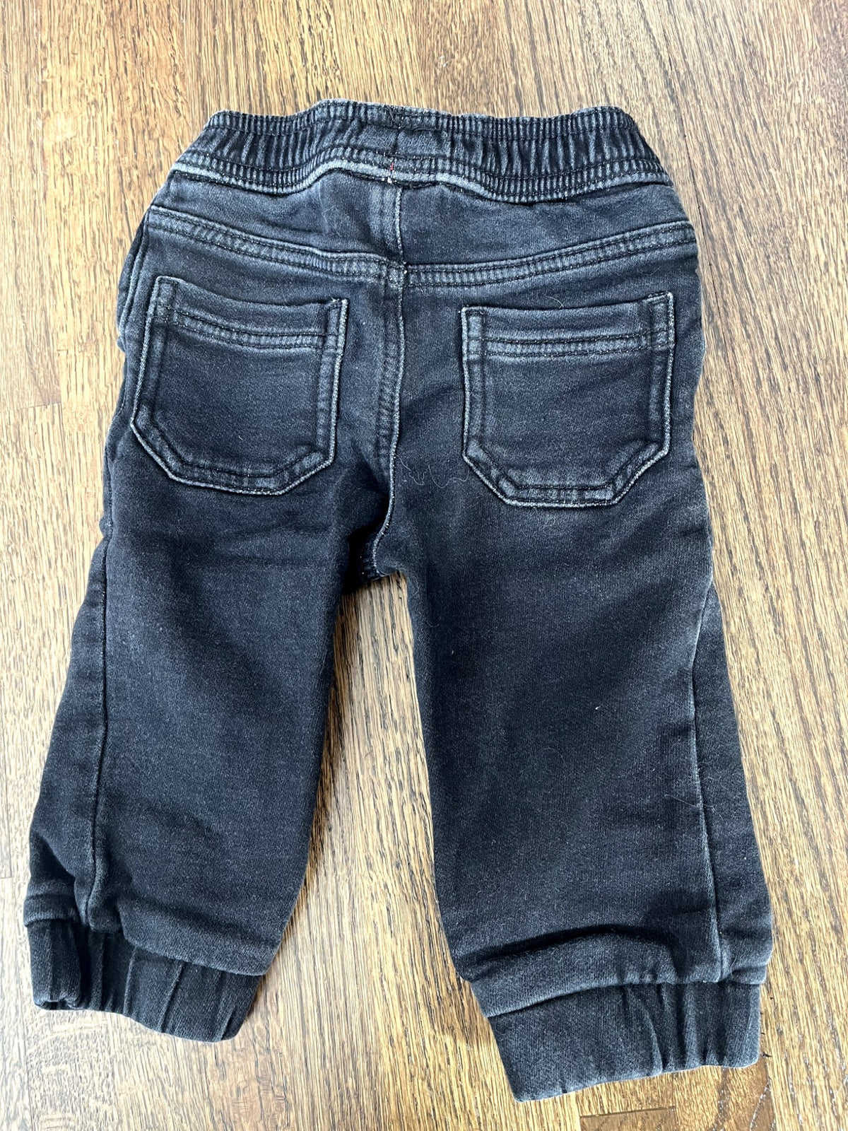 Black Jeans 12-18M VGUC, Kids 18 Month (12-18M)