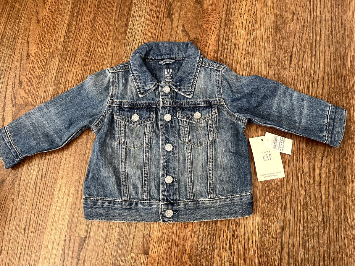 Gap NWT Jean Jacket 12-18M MSRP $65, Kids 18 Month (12-18M)
