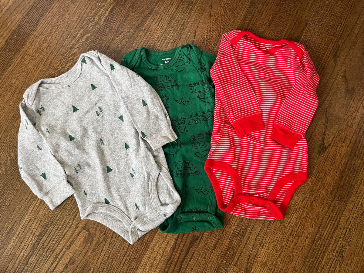 Long Sleeve Holiday Onesie 3Pk VGUC 6M, Kids 6 Month (3-6M)