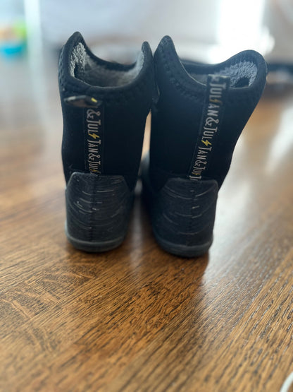 Jan & Jul Winter Boots EUC Size Little Kid 13, Shoes 13 (Kids:4-8yr)