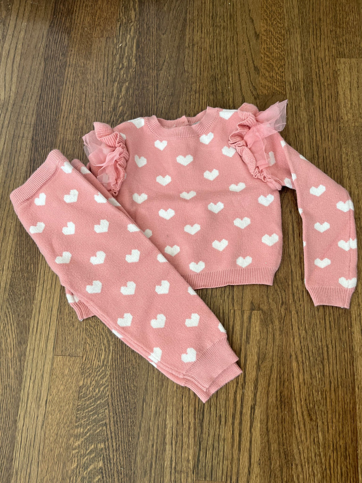 George Heart Outfit 12-18M EUC, Kids 18 Month (12-18M)