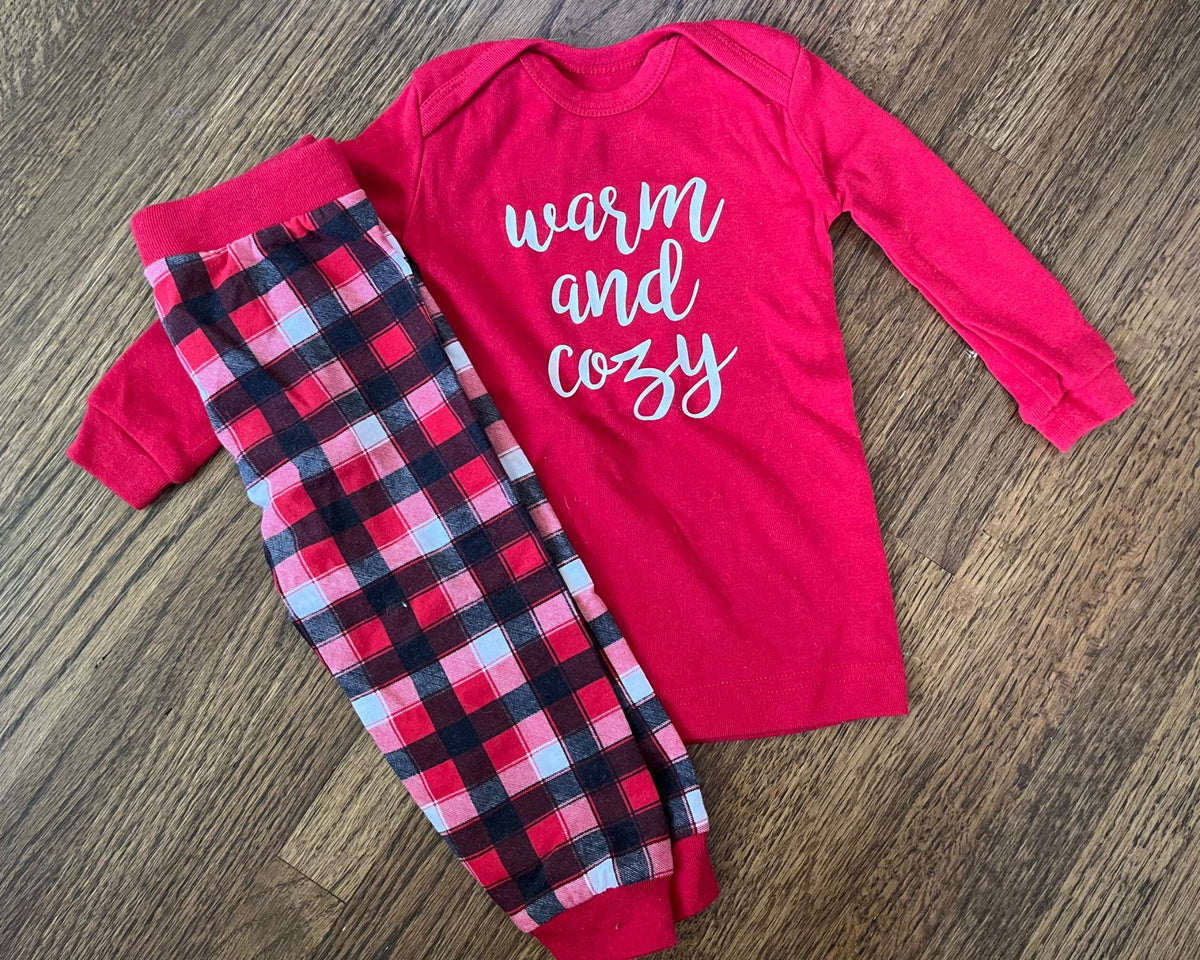 Holiday Pyjamas EUC 6M, Kids 6 Month (3-6M)