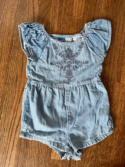 Old Navy Denim Romper VGUC 18-24M, Kids 24 Month (18-24M)