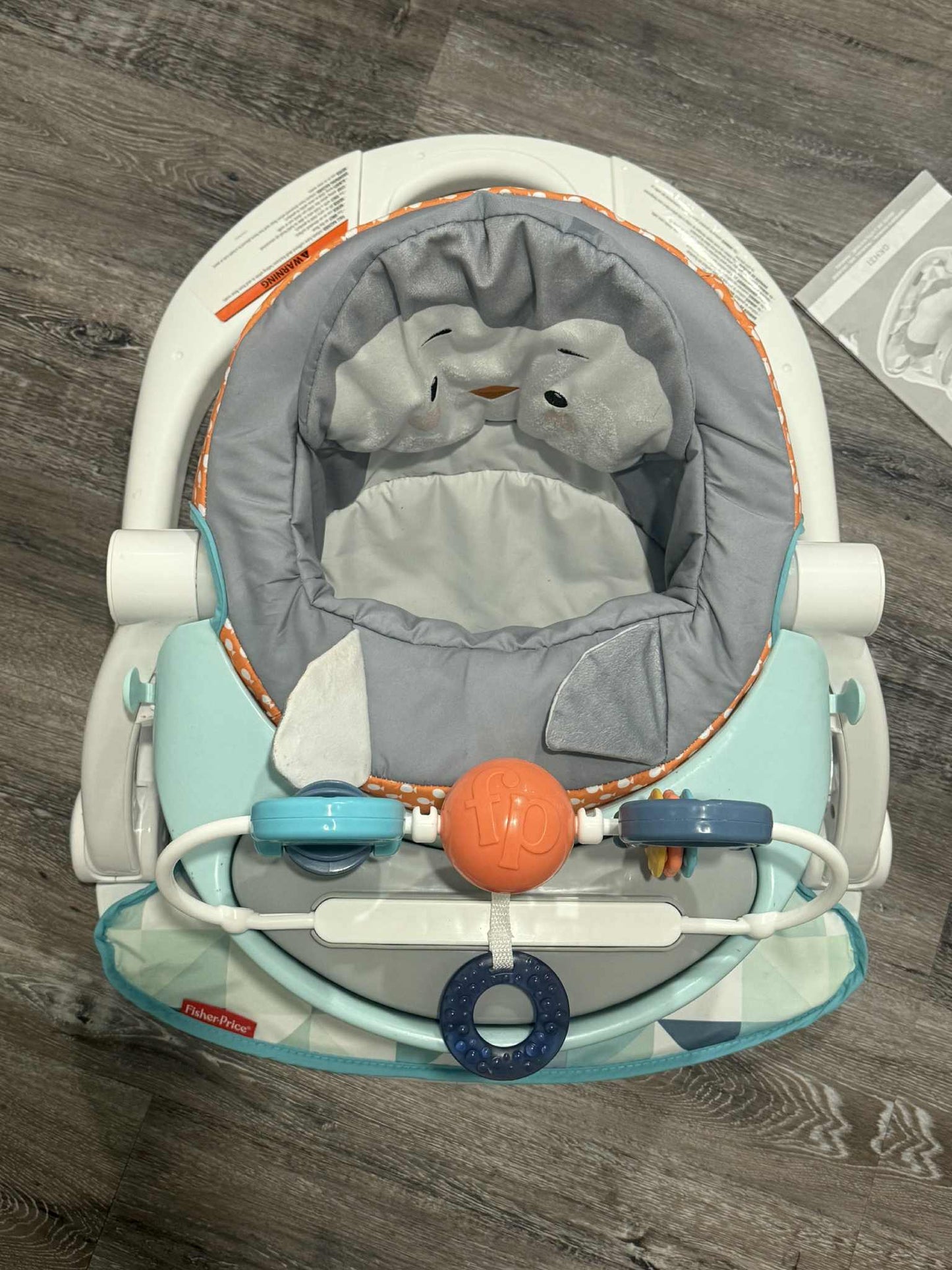 Fisher Price - Penguin sit me up chair with tray