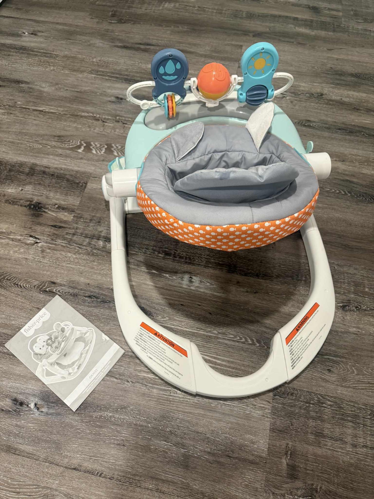 Fisher Price - Penguin sit me up chair with tray