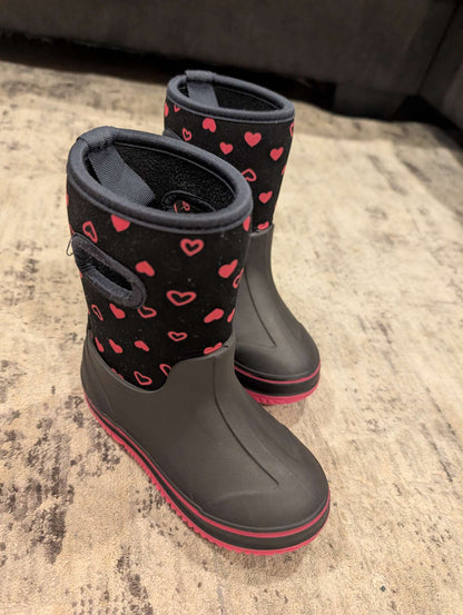 Black and pink heart boots - size 10, Shoes 10 (Toddler:2-4yr)