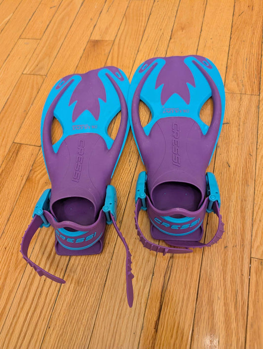 Cressi Snorkeling Fins - Small/Medium (US Kid 9.5-13.5) Purple and Blue