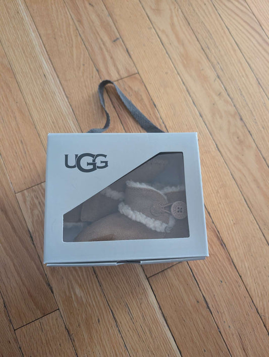 Baby UGG boots - Size 2/3 (6-12 months) MSRP $70, Shoes 3 (Baby: 0-12 mth)