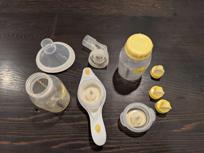 Medela Hand Pump + Spare Parts