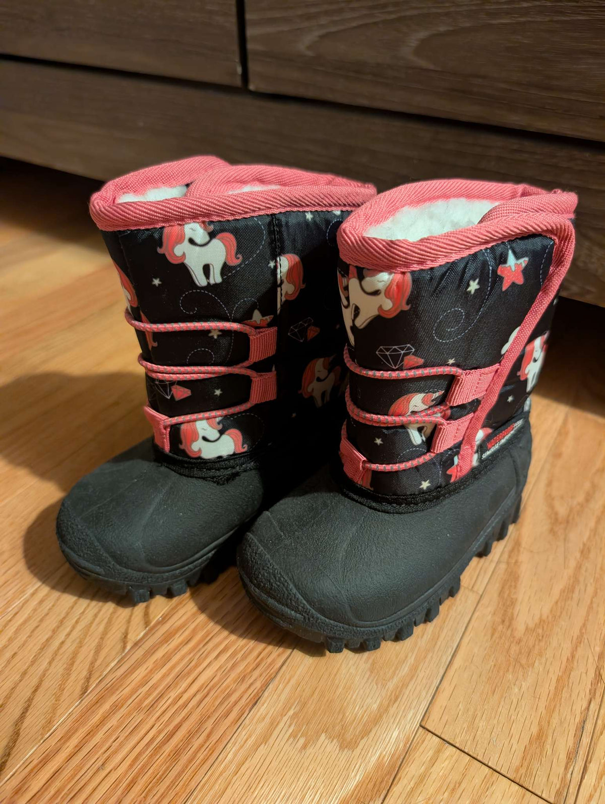 Size 5 - Unicorn Toddler Snow Boots , Shoes 5 (Walkers:12-24 mth)