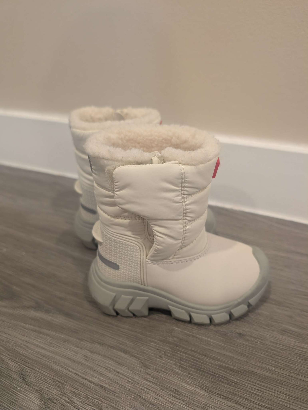 Hunter UK - Toddler Snow Boots (Size 5 US/UK4) MSRP $120, Shoes 5 (Walkers:12-24 mth)