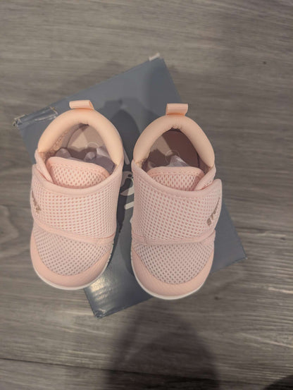 Stonz Cruiser - Light Pink NEW in box - MSRP $57, Shoes 6 (Walkers:12-24 mth)