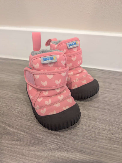 Jan & Jul - Toasty Dry Pink Heart booties. Size toddler 4. MSRP: $52, Shoes 4 (Baby: 0-12 mth)