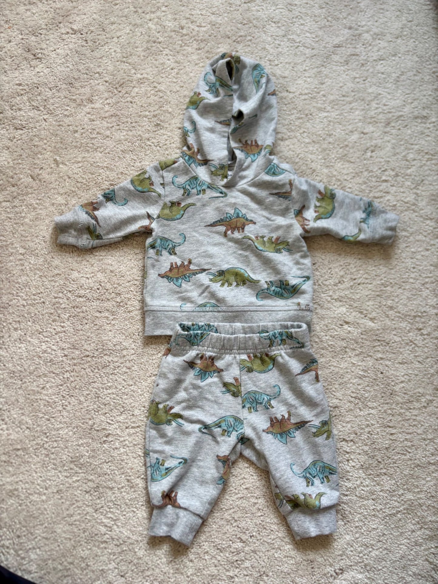 Dino sweatsuit, Carters, 3m, Kids 3 Month (0-3M)