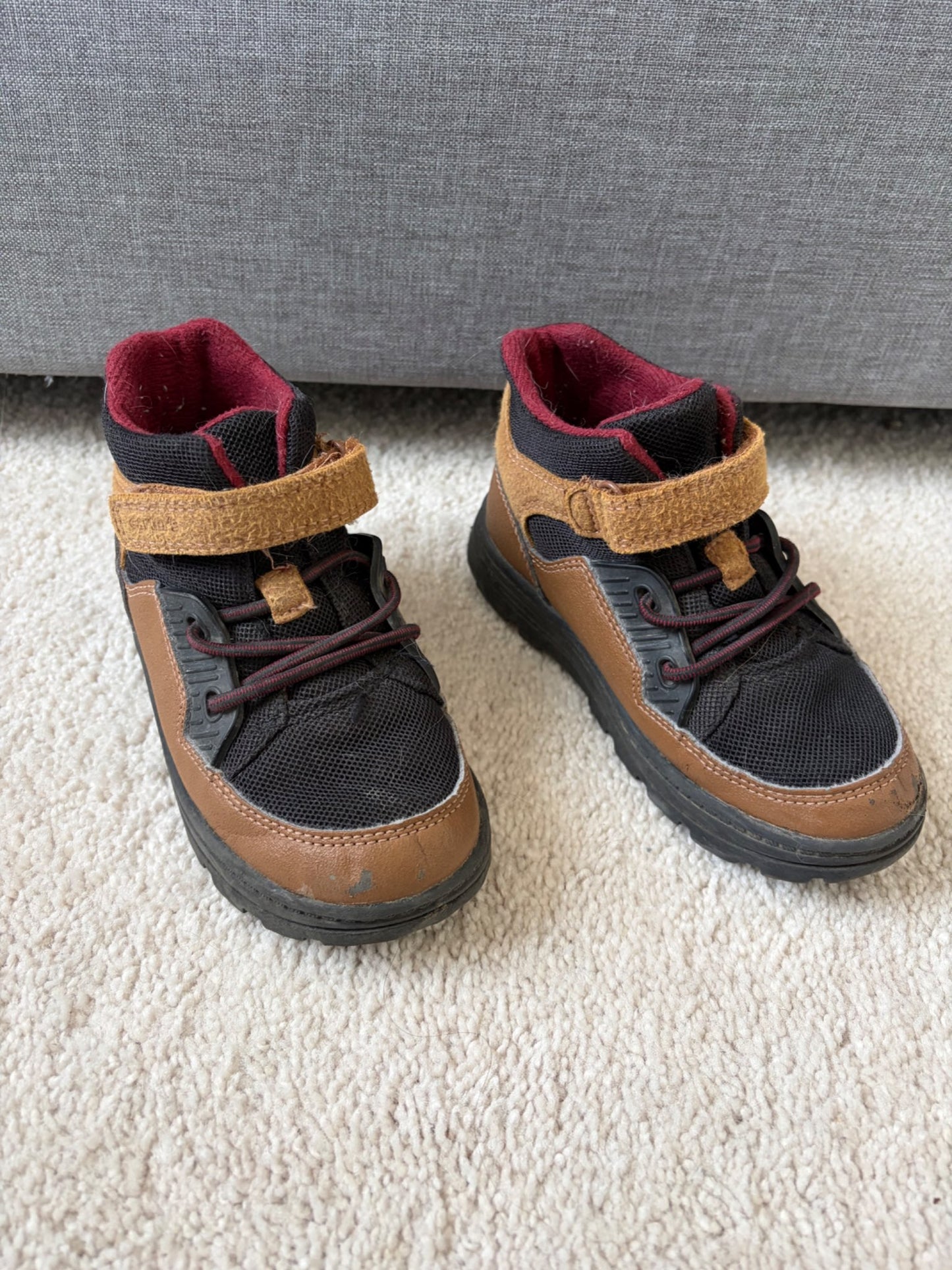 Hiking Boots, Size 10, Carters, Shoes 10 (Toddler:2-4yr)