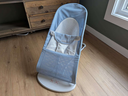 BabyBjörn - Bouncer Balance Soft Mesh - Sky Blue ☁️💙