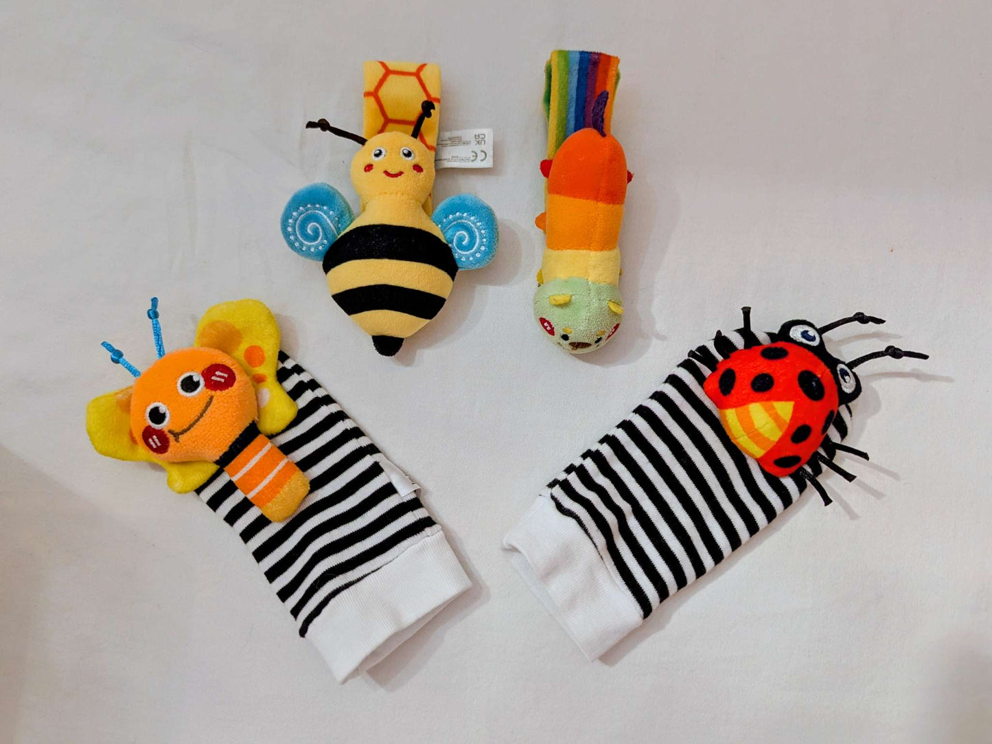 Newborn Jingle Insect Bracelets & Mitts/Socks
