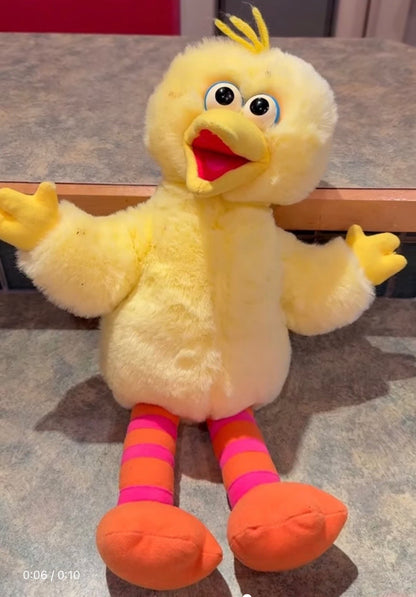 SESAME STREET | Vintage 1996 Talking Peekaboo Big Bird
