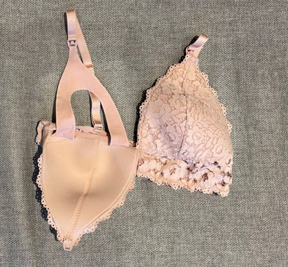 Mōmanda pink lace nursing bra