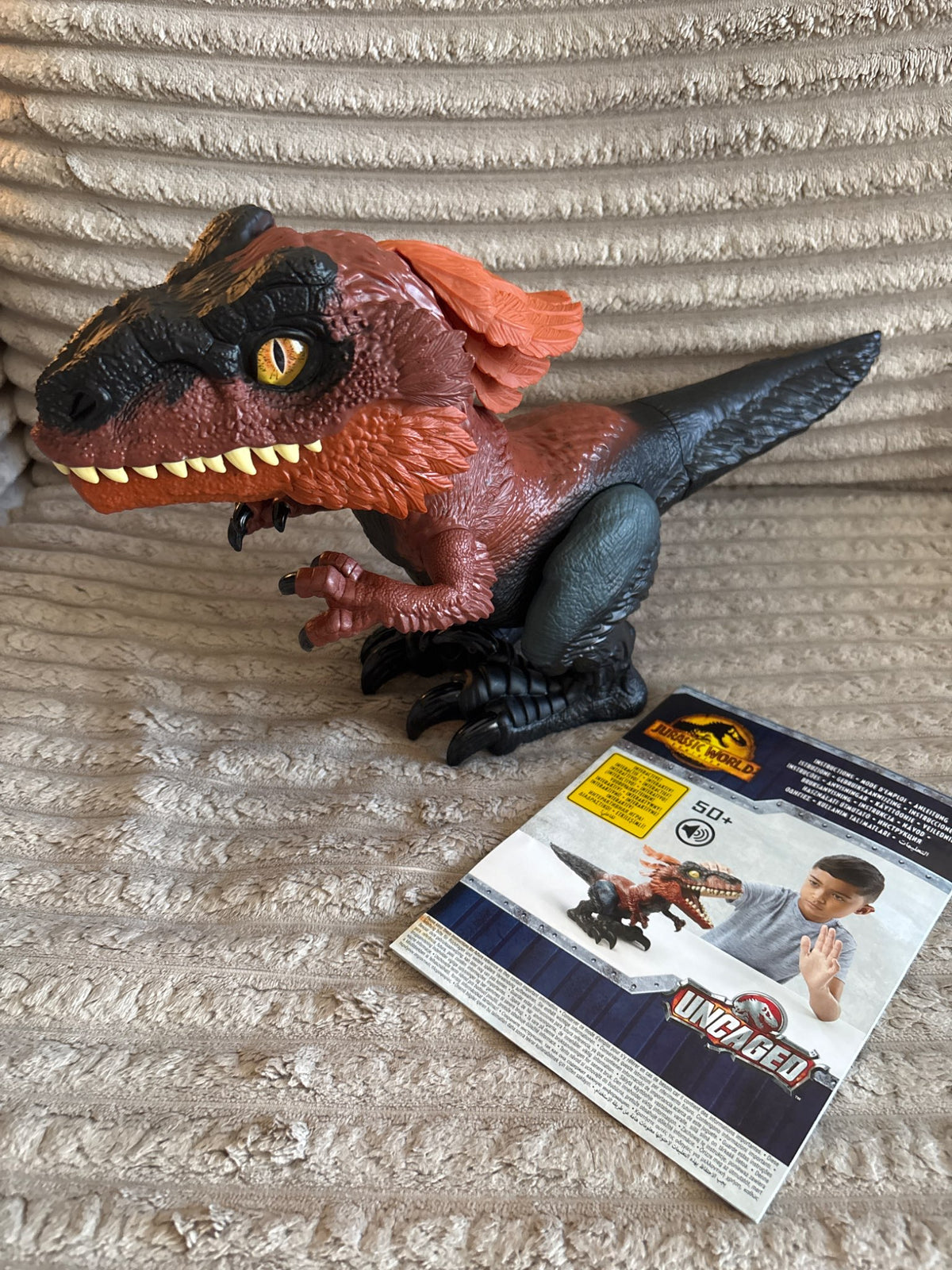 Jurassic World: Dominion Uncaged Ultimate Pyroraptor Interactive Dinosaur Figure