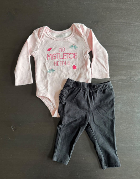 “No Mistletoe Needed” baby girl Christmas outfit, 3-6 mos, Kids 6 Month (3-6M)