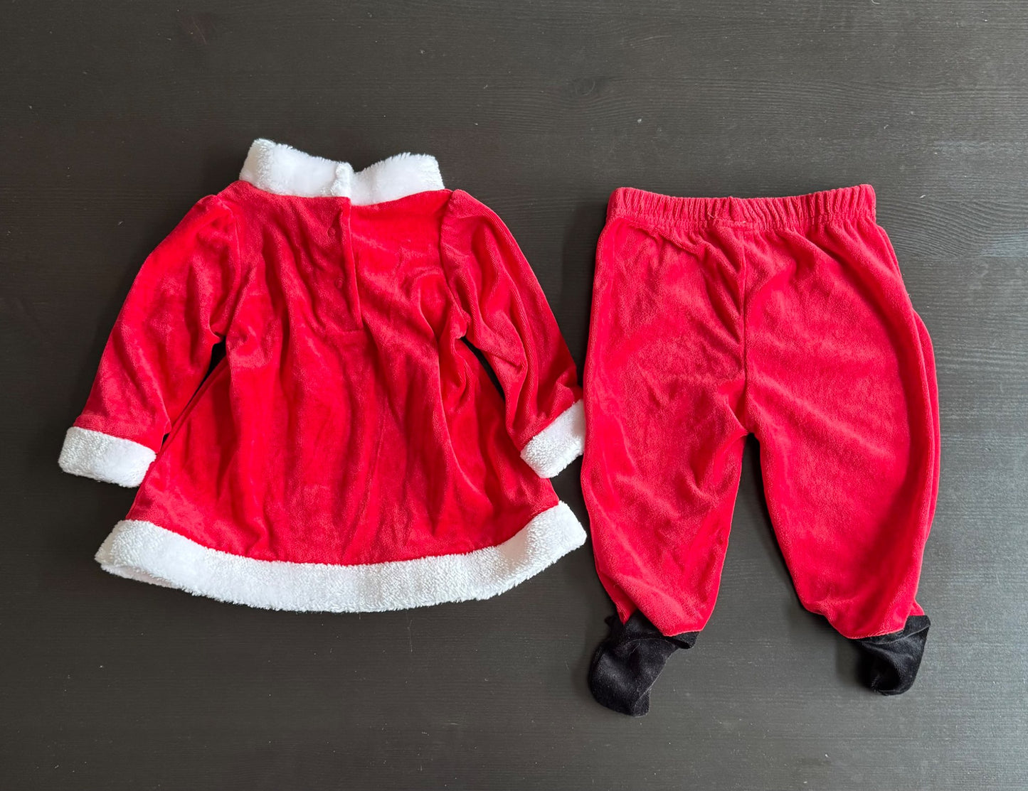 Baby girl Santa outfit, 6-9 mos. , Kids 9 Month (6-9M)