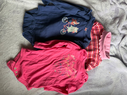 3 long sleeve shirt/onesie bundle, Kids 18 Month (12-18M)
