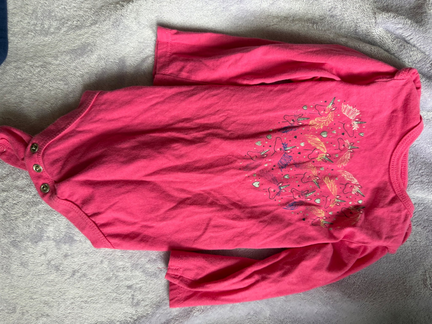 3 long sleeve shirt/onesie bundle, Kids 18 Month (12-18M)