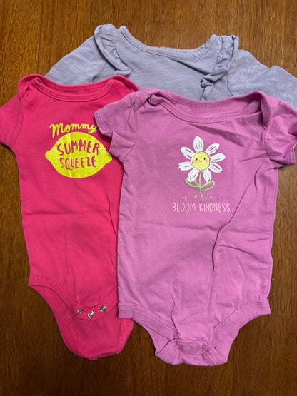 3 onesie bundle, Kids 6 Month (3-6M)