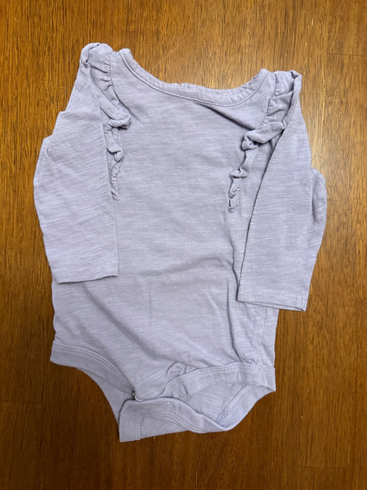 3 onesie bundle, Kids 6 Month (3-6M)