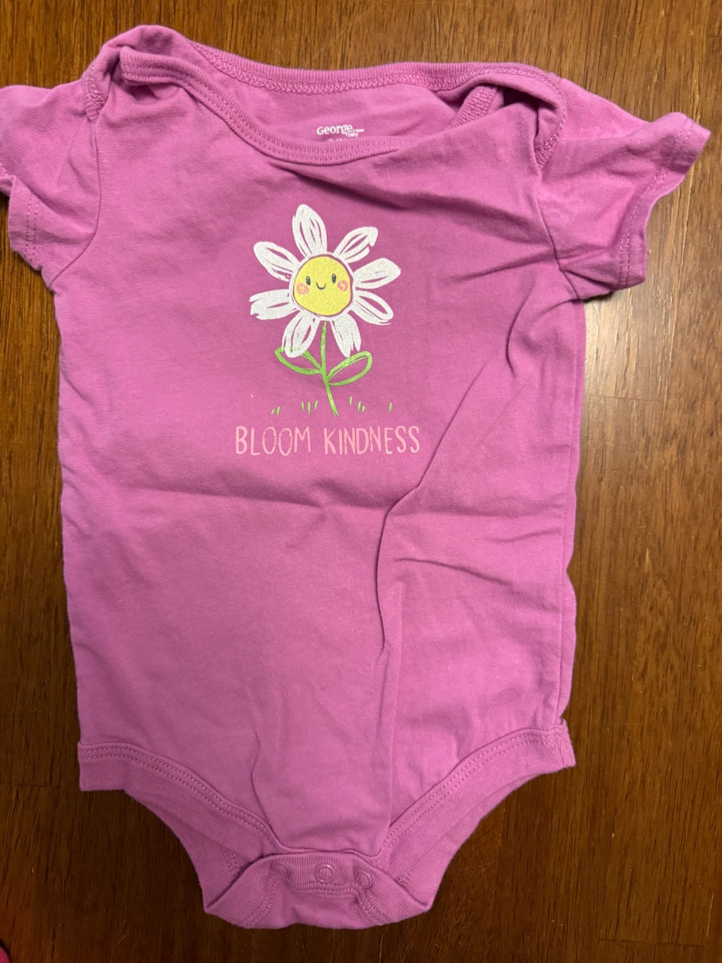 3 onesie bundle, Kids 6 Month (3-6M)