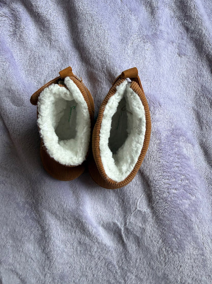 Booties, Shoes 4 (Baby: 0-12 mth)
