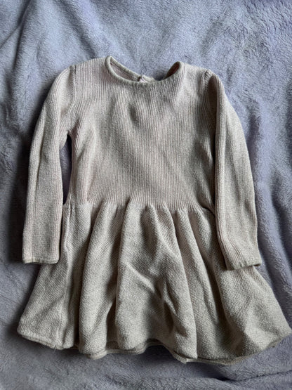 2 sweater dresses 12-18 mos, Kids 18 Month (12-18M)