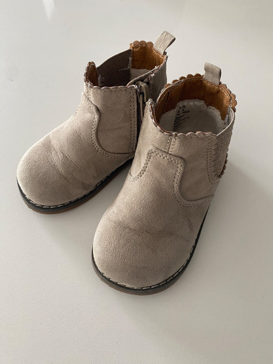 Toddler Boots H&M Size 6, Shoes 6 (Walkers:12-24 mth)