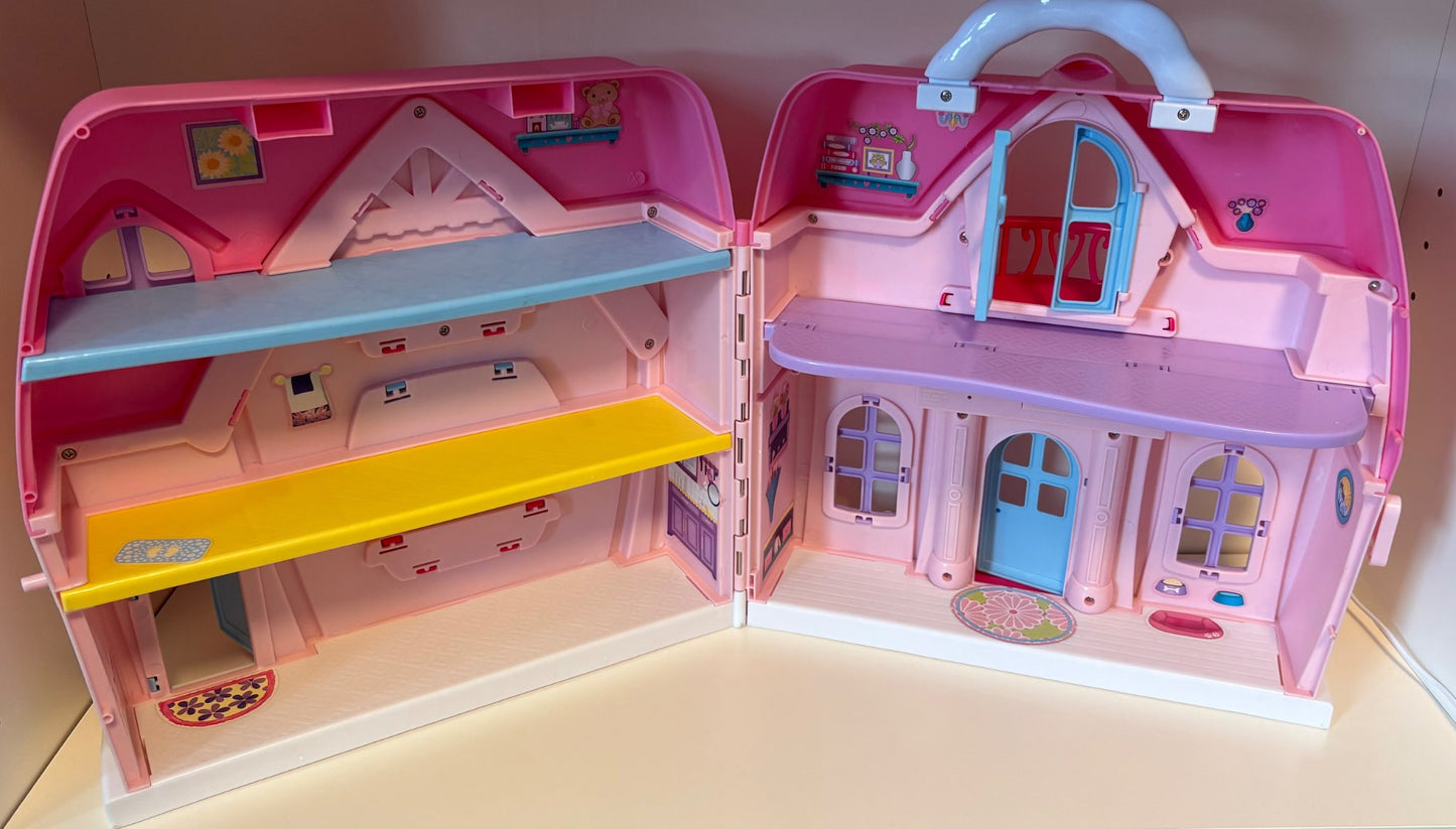 Fold & Carry Cottage Style Dollhouse