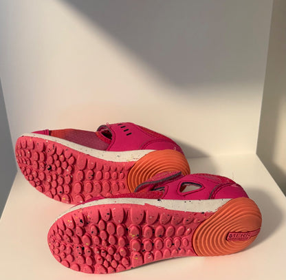 Merrell Bare Steps H20 Sneaker Toddler Girls Size 9 (Purchase Price: $65) , Shoes 9 (Toddler:2-4yr)
