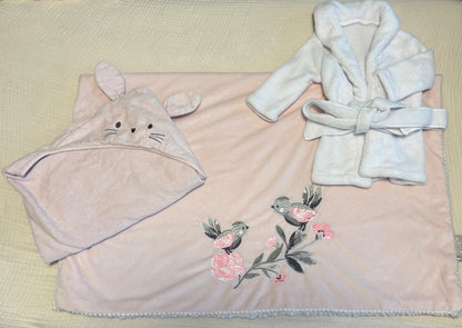 Newborn Bath Time Bundle (Petit Lem & Levtex Baby)